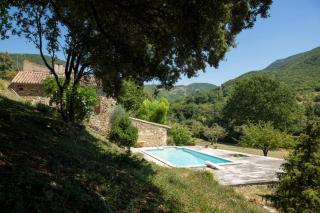 Mas au cœur de la Provence, paradis isolé à l'Etournelle - 3