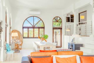 Jamanota Villa 4BR Mansion with Infinity Pool - Noord - 6