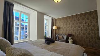 The Guild l Central l Castle Thun l Old Town l Netflix - 8