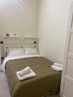 Home Stella Palermo - 0