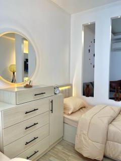 Classy studio with balcony - 6