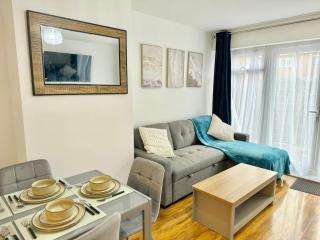 Long Term Comfort - 2BR Charming Home - 0