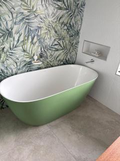 Topiary Lux Studio 16! - 6