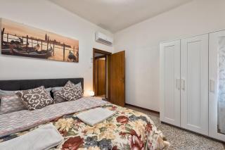 Downtown Railway Station - 6