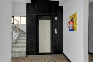 FabHotel Pavis Inn - 6