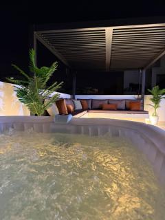 The Nassih Suite, Stay with Jacuzzi & BBQ Terrace - Casablanca - 9
