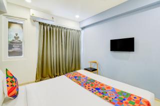 FabHotel Wild Wings Narsingi - 1