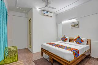 FabHotel Casa Residency - 3