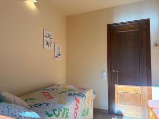 Bajo con jardín privado y chimenea - Puig Falcó 2 - 7