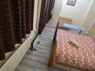 Colchester, WIFI, free parking 1 - 1