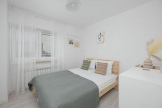 Smocza Bright & Cozy Apartment by Solarento - 2