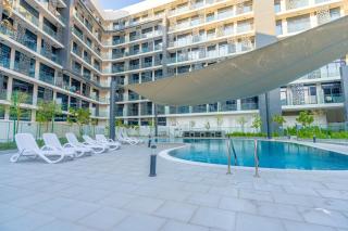 Bright 1BR with Balcony the Gate, Masdar City - 5