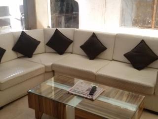 Saffron Inn-Near New Delhi Railway Station - 9