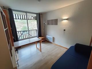 Ski Piau-Engaly balcon vue sur montagne pied pistes proche commerces - 3