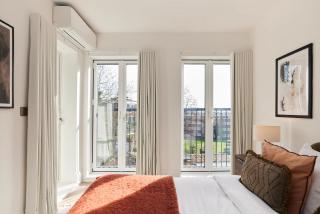 Wembley Arc Residences by Estatesmen - 8