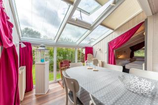 12 Personen Familienferienhaus mit Sauna, Whirlpool, zwei Duschen und Toiletten, Kaminofen und Kanu in 1. Reihe zum See mit wundervollem Seeblick in Otterndorf - 3