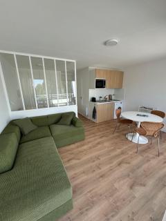 Charmant appartement au Port de Dienville - 8