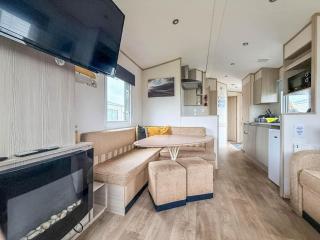 Great Dog Friendly Caravan At Golden Gate, Towyn In North Wales Ref 84536G - 1