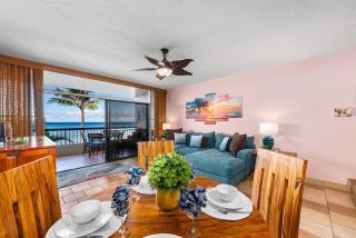 Hale Mahina A202 · HM A202 OceanFront Condo on Sandy Beach w Poo - 8