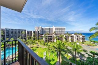 Kaanapali Shores 709 · Tropical Hawaiian Getaway 1BD Ocean View - 3