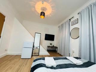 Cozy 1 Bed Room Apartment in Central London - 9