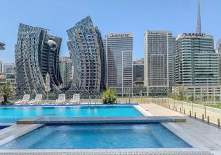 Luxurious apartment with Burj Khalifa & Canal Views - 0