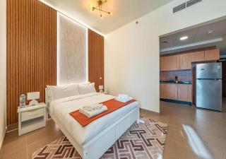 Luxurious apartment with Burj Khalifa & Canal Views - 4