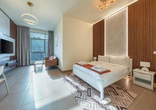 Luxurious apartment with Burj Khalifa & Canal Views - 3