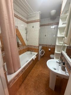 Metro Bródno Apartment Malborska Warsaw - 3