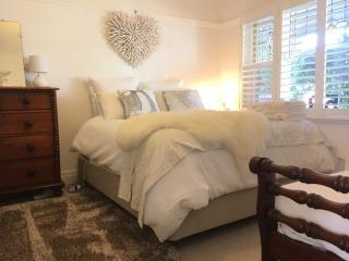 Newport Cottage sleeps 5 - 3