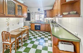 2 Bedroom Beautiful Home In Benalmadena - 8