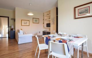Gorgeous Apartment In Trappitello - 8