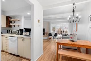 Laurentian Retreat with Views of Mont-Tremblant - 3