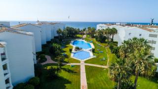MARBELLA BANUS SUITES - Playa Rocio Beachfront Residential - 5