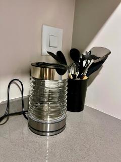 Contemporary Executive Suite in Sandton - 8