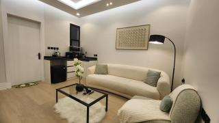 Amazing 2BR at Artaat Ibn Kaab - 3