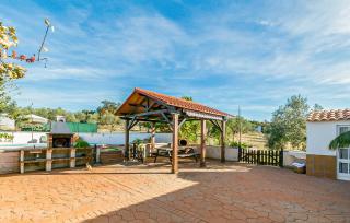 Amazing Home In Villanueva Del Rey - 3