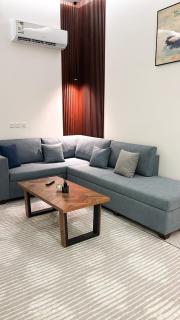 شقة مميزة بغرفة نوم وصالة - 0