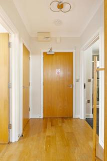 The Cambridge Penthouse - 7