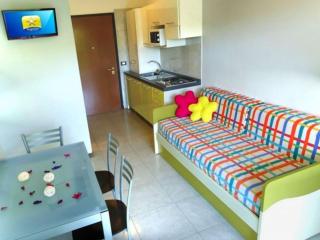 Bibione retreat with terrace views - 9