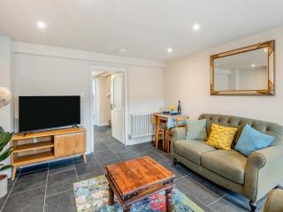 The Cottage At Number One - 8