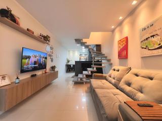 Casa com Jacuzzi próximo ao teleférico, aquário, Greenvalley e praia! - 1