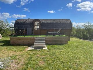 Roulotte au domaine du Bouygues - 5