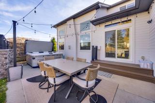 4,500-Sq-Ft Retreat with Hot Tub in Colorado Springs - 0