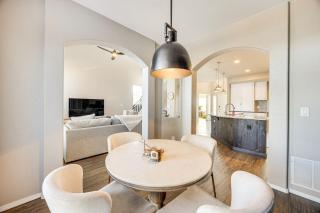 4,500-Sq-Ft Retreat with Hot Tub in Colorado Springs - 3