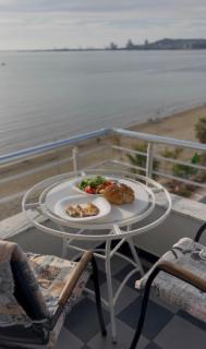 Sun, Sea and Serenity - Beachfront Apt with Sunset Views and Soothing Waves - 9