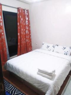 Budget Room in a Private Home - 5