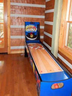 Amazing Wooden Cabin with Hot-tub and Game Room in Sevierville, Tennessee - 7