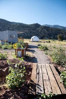 Beautifully Designed Dome with Peaceful Views in Utah - 3