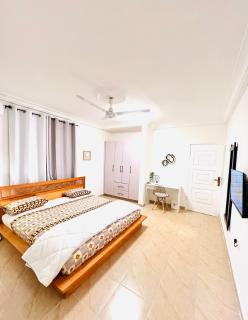 Grand Apartments - 9